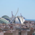 Valencia (E) – Panoramablick vom Turm der Kathedrale über das moderne Valencia