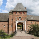 Renkum (NL) – Eingang zum Schloss Doorwerth