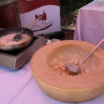 Bedburg-Hau (D) – mittags gab´s getrüffelte Paste aus dem Parmesanlaib