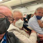 Im Flugzeug – Die Bande kommt