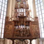 Rothenburg ob der Tauber (D) – In der St. Jakobskirche (aufwendig gestaltetes Altarbild vom Holzschnitzer Tilman Riemenschneider)