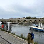 Regensburg (D) – Die Steinerne Brücke (Wahrzeichen der Stadt)