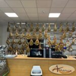 Kurz vor Saragossa gabs ein Geschäft für Ibérico-Schinken (229,00€ /kg)