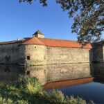 Švihov (CZ) – Die Wasserburg Švihov (deutsch Schwihau) Hier wurde der Film „Drei Haselnüsse für Aschenbrödel“ gedreht