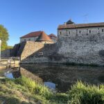 Švihov (CZ) – Die Wasserburg Švihov (deutsch Schwihau) Hier wurde der Film „Drei Haselnüsse für Aschenbrödel“ gedreht